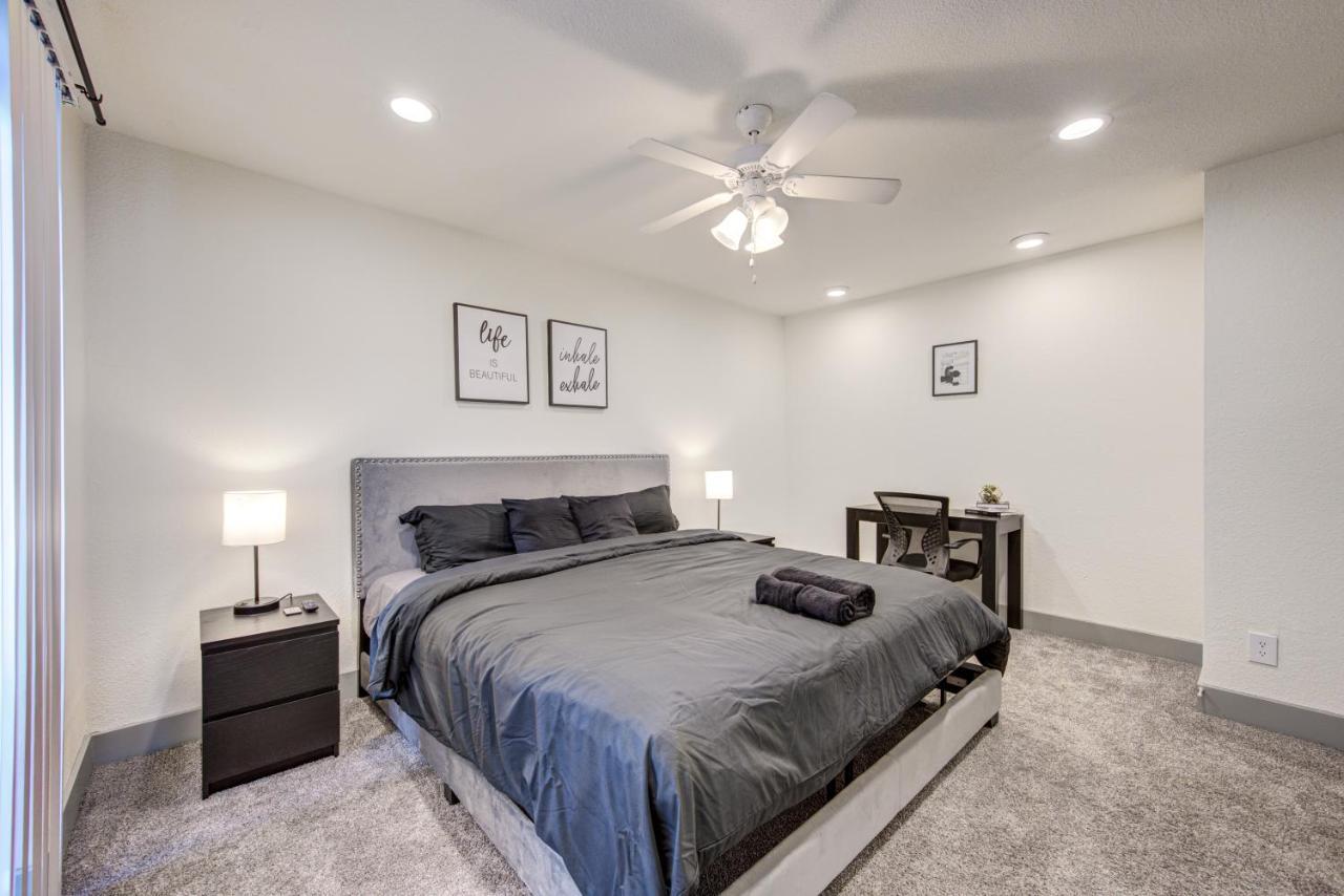 Trendy Midtown Apt, Walk To Shops & Sites, Pets Ok Houston Bagian luar foto