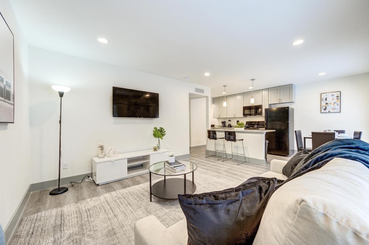 Trendy Midtown Apt, Walk To Shops & Sites, Pets Ok Houston Bagian luar foto
